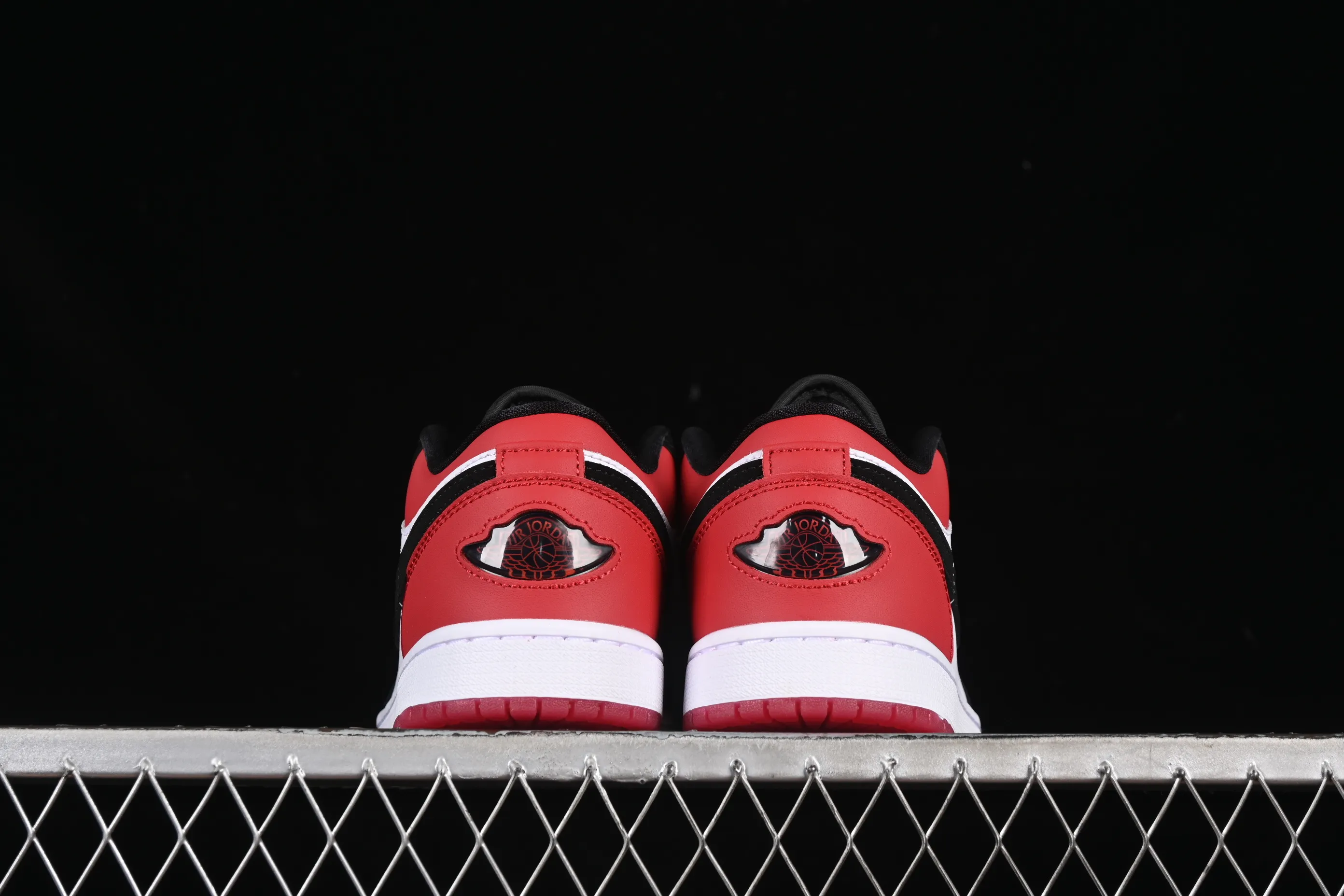 All categories Air Jordan Jordan series basketball shoes Air Jordan 1 Low G version pure original Air Jordan 1 Low "White Black Gym Red" AJ1 Joe 1 black toe 2.0 low-top cultural casual sneakers IB8971-106